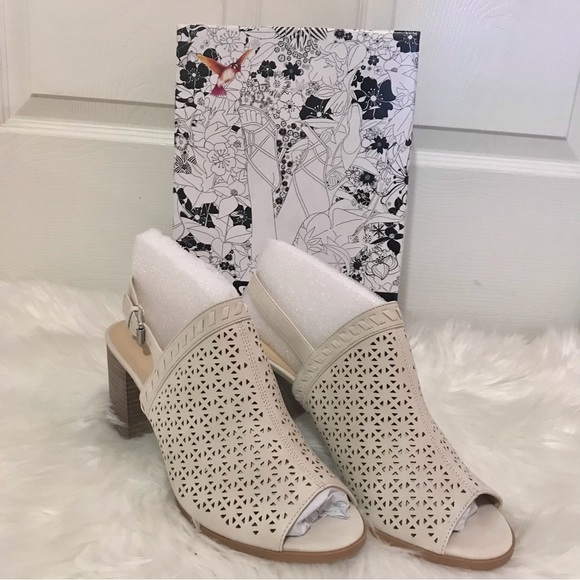 CL By Laundry open toe booties heels size 9 - Picture 3 of 9